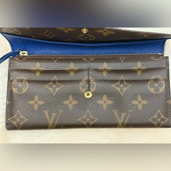 Authentic Louis Vuitton Wallet - Picture 4 of 10